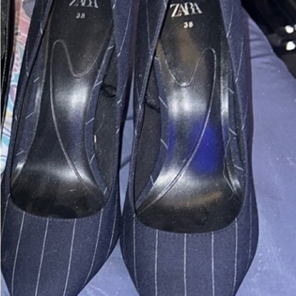 ZARA Navy Pinstripe Pointed Toe Heels